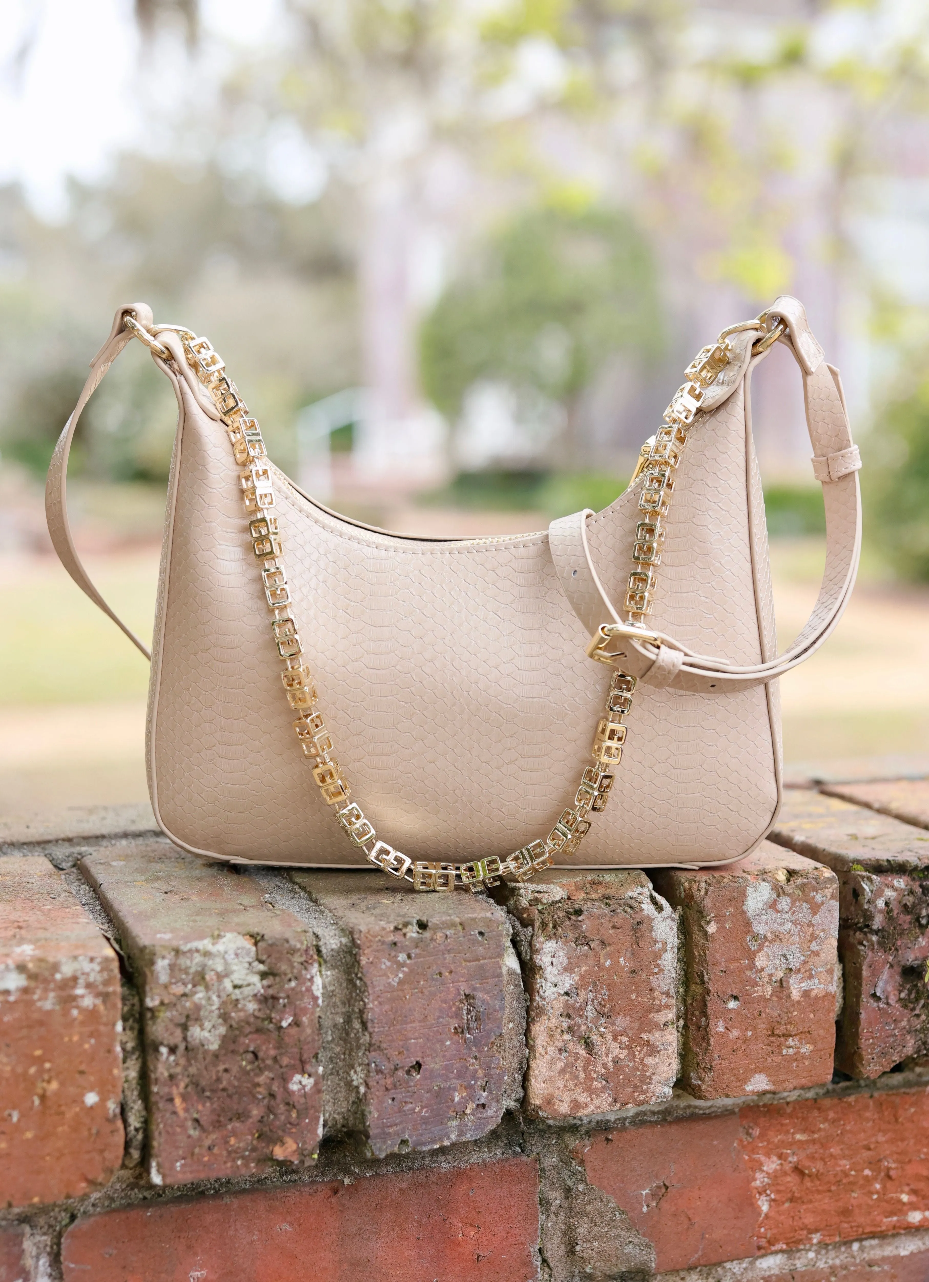 Billie Crossbody with Chain TAUPE