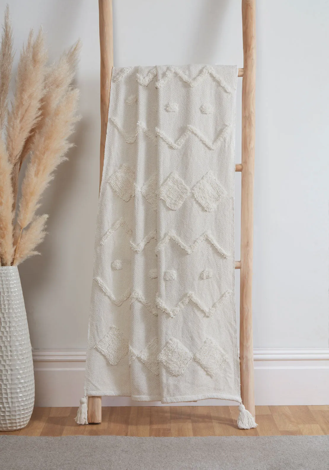 Juniper Tufted Throw 50x60 - Cream