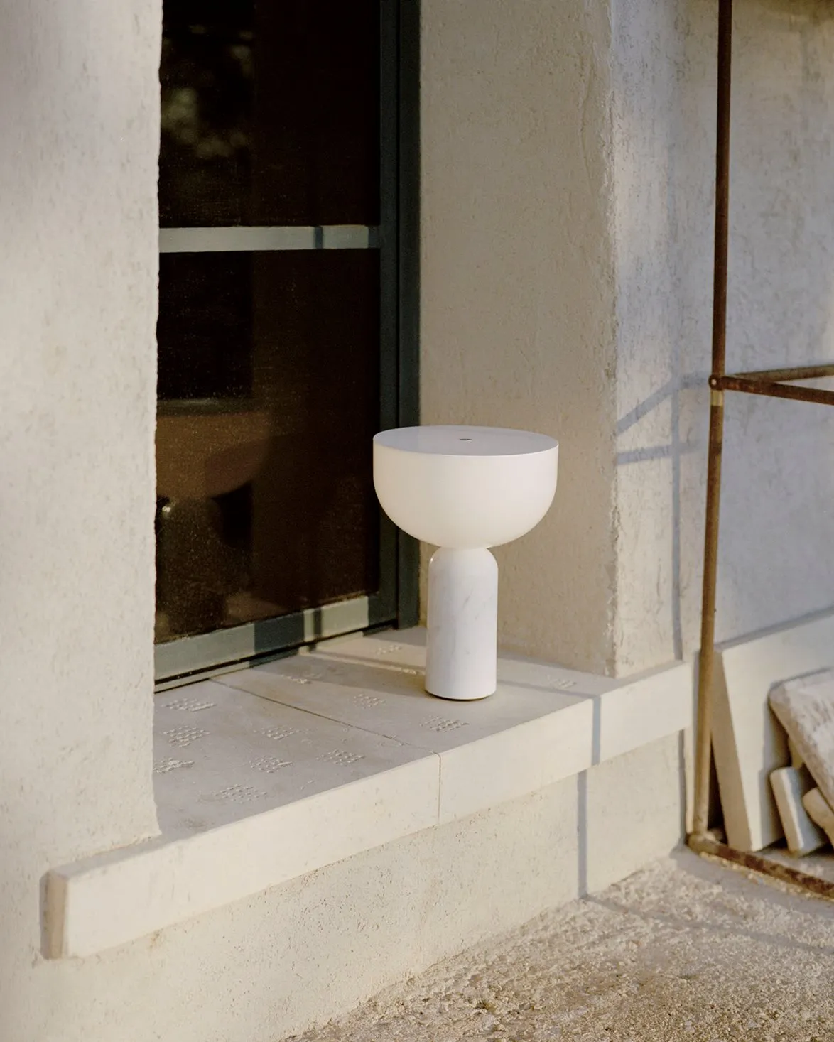 New Works Kizu Portable Table Lamp White Marble