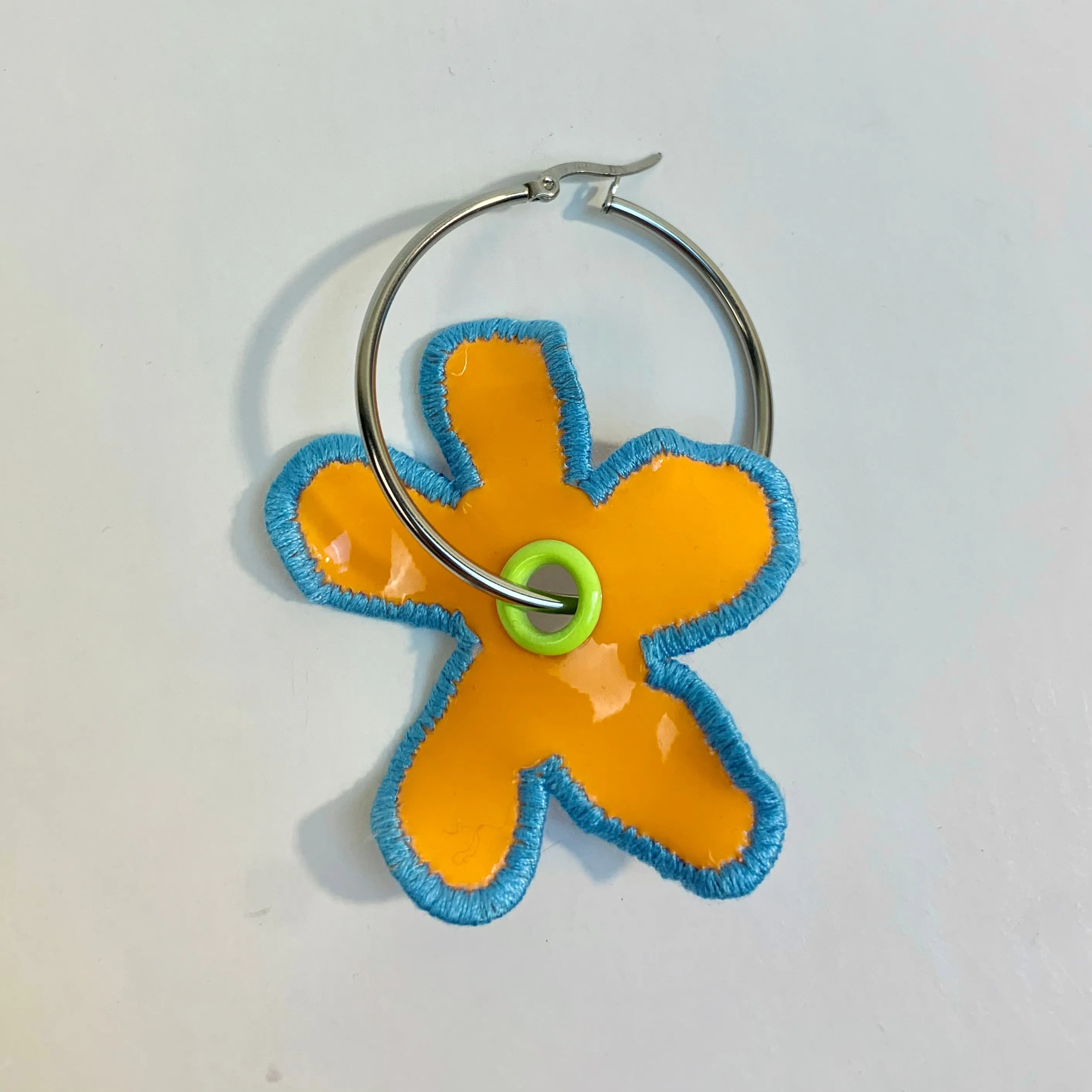 Recycled vinyl flower earring